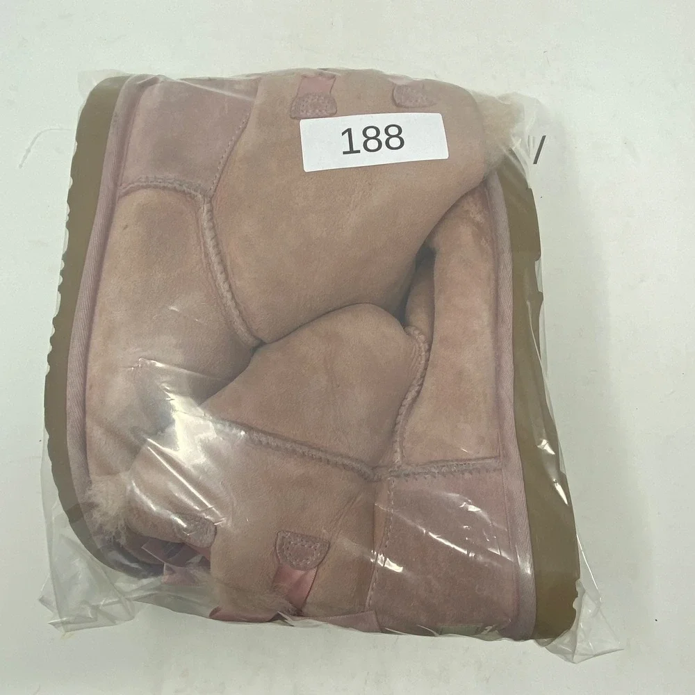 UGG Bailey Bow II Pink Suede Sheepskin Boots 1017394K Girls 5 Mens 5 Womens 7